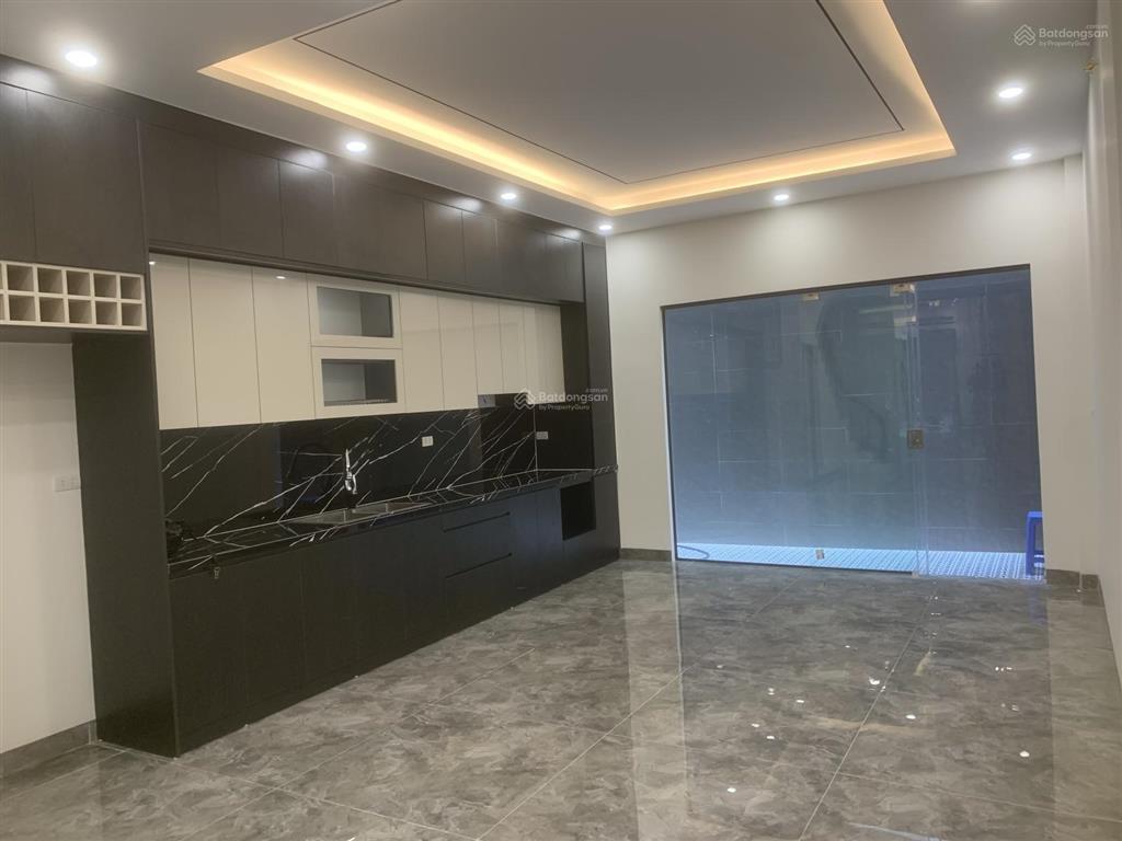 Bán nhà 95m2 x 6 tầng  mặt ngõ 258 phố tân mai  hoàng mai  hà nội  thiết kế đẹp  có thang máy