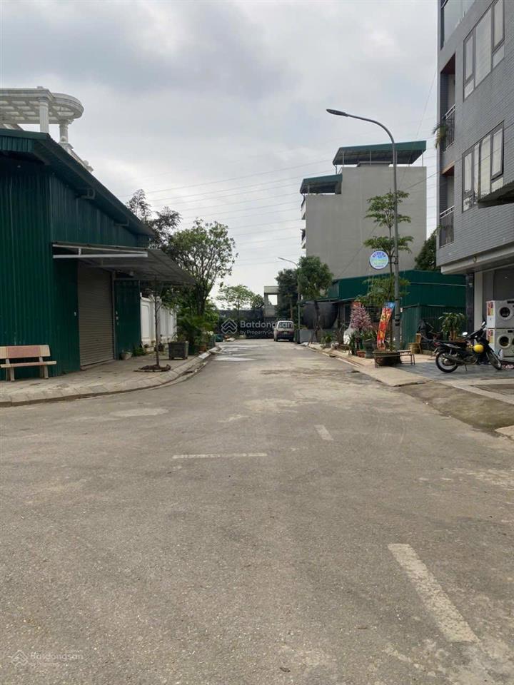 Bán đất mặt đường la tinh  đông la, hoài đức, hà nội