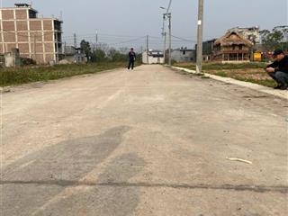 Đất đấu giá xã hát môn phiên này rẻ hơn trong khu 1ty5 . giá chúng 50tr/m2 chênh nhẹ. 0936 488 ***