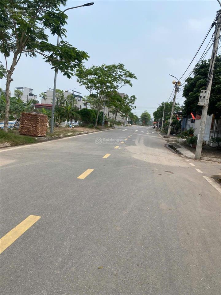95m2 mặt tiền 5m sổ đỏ chính chủ khu đấu giá xa mạc liên mạc mê linh nay là xã yên lãng hà nội .