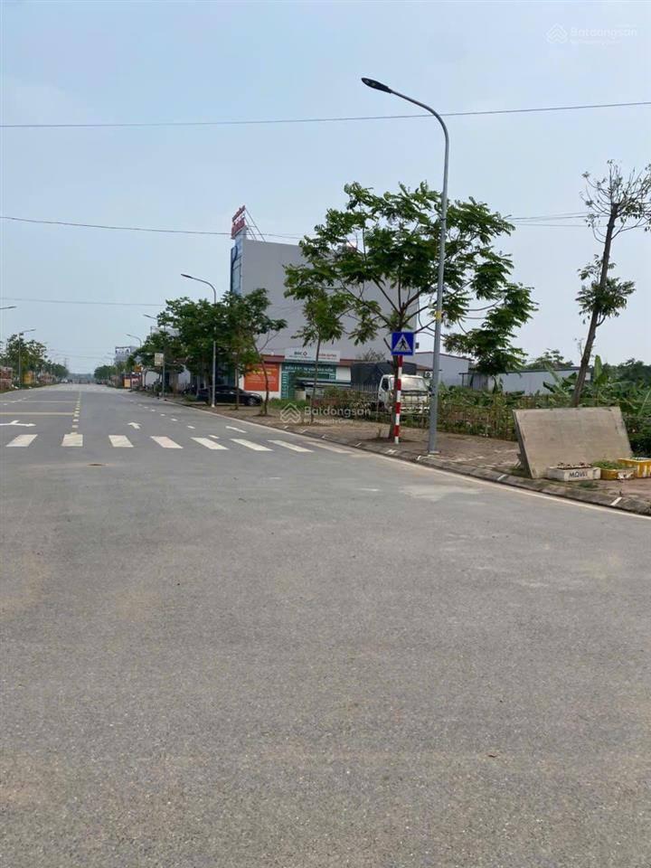 95m2 mặt tiền 5m sổ đỏ chính chủ khu đấu giá xa mạc liên mạc mê linh nay là xã yên lãng hà nội .