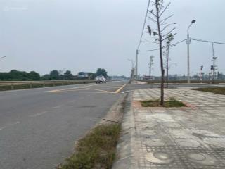 Bán đất mặt đường ql32 khu đấu giá 14 dân quyền tam nông phú thọ. cạnh quán cofe sổ đỏ chính chủ.