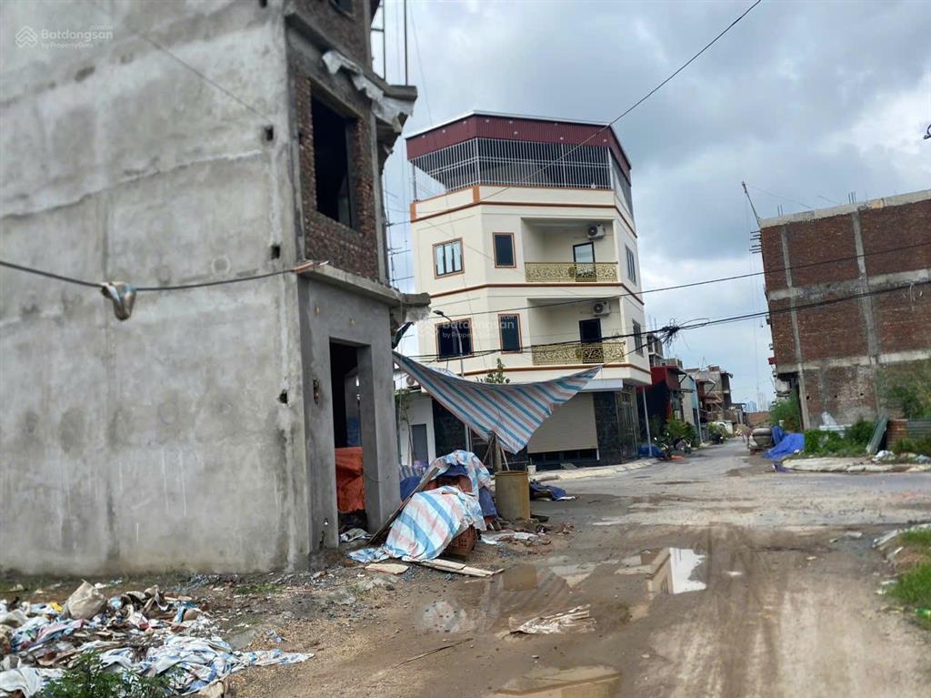 Đấu giá x2 la tinh đông la hoài đức đã giảm sâu, 65m2 giá 8tỷ sổ đỏ chính chủ hướng đn gần hồ