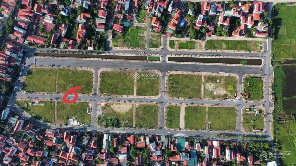 Bán đất đấu giá liên mạc mê linh hà nội nay là xã yên lãng hà nội. 95m2 đường 24m sổ đỏ chính chủ.