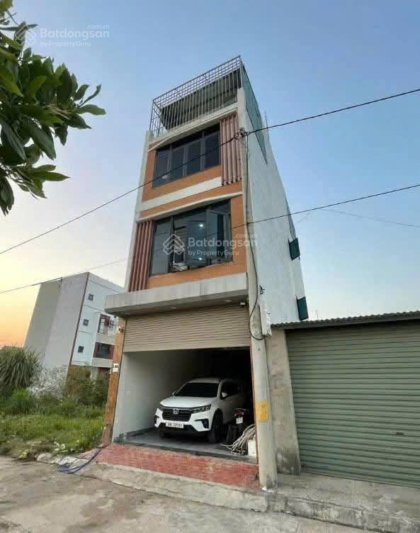 Bán rẻ căn nhà 4 tầng xây mới tâm huyết đầy đủ nội thất sang trọng, 65m2 mặt tiền 4,5m, đường 7m .