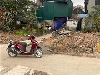 Bán đất đẹp đông la hoài đức, vị trí kinh doanh cực tốt.