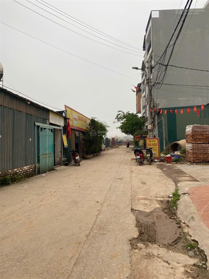 Bán nhà mặt đường vieu hồ và nhìn cổng trường học cấp 1 đông la hoài đức hn nhà cho thuê kinh doanh