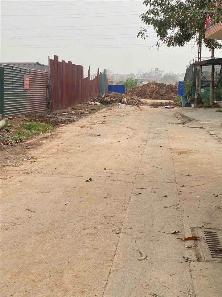 Bán nhà mặt đường vieu hồ và nhìn cổng trường học cấp 1 đông la hoài đức hn nhà cho thuê kinh doanh