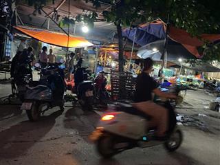 61tr/m2 mặt đường cổng chợ xã hưng đạo hn. đường 4 xe chánh, kinh doanh tốt 0936 488 ***.