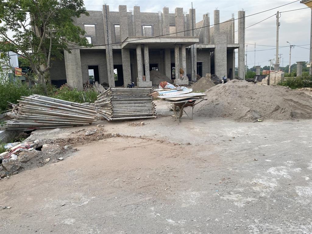 Chính chủ cần bán lô đất 78 mét vuông đối diện cổng chợ, hồ điều hòa, nhà văn hóa hưng đạo hà nội.