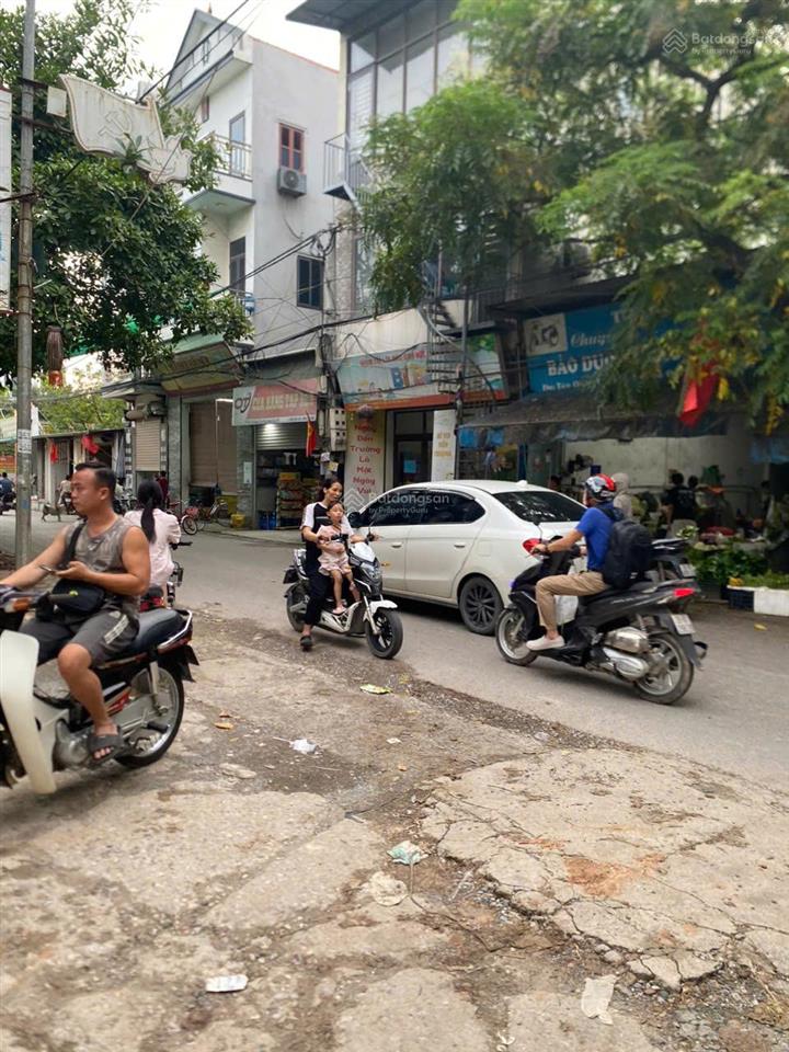 5 tỷ là sở hữu ô đất đấu giá cổng chợ hưng đạo (xã tân phú quốc oai). 87m2 mặt tiền 5m quay vào chợ