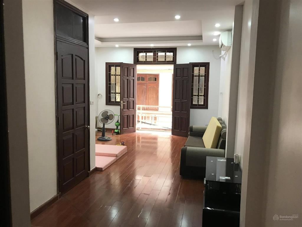 Chính chủ bán nhà Đỗ Quang , Cầu Giấy, phân lô, ô tô đỗ cửa, sổ đỏ chính chủ