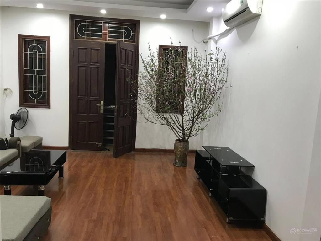 Chính chủ bán nhà Đỗ Quang , Cầu Giấy, phân lô, ô tô đỗ cửa, sổ đỏ chính chủ
