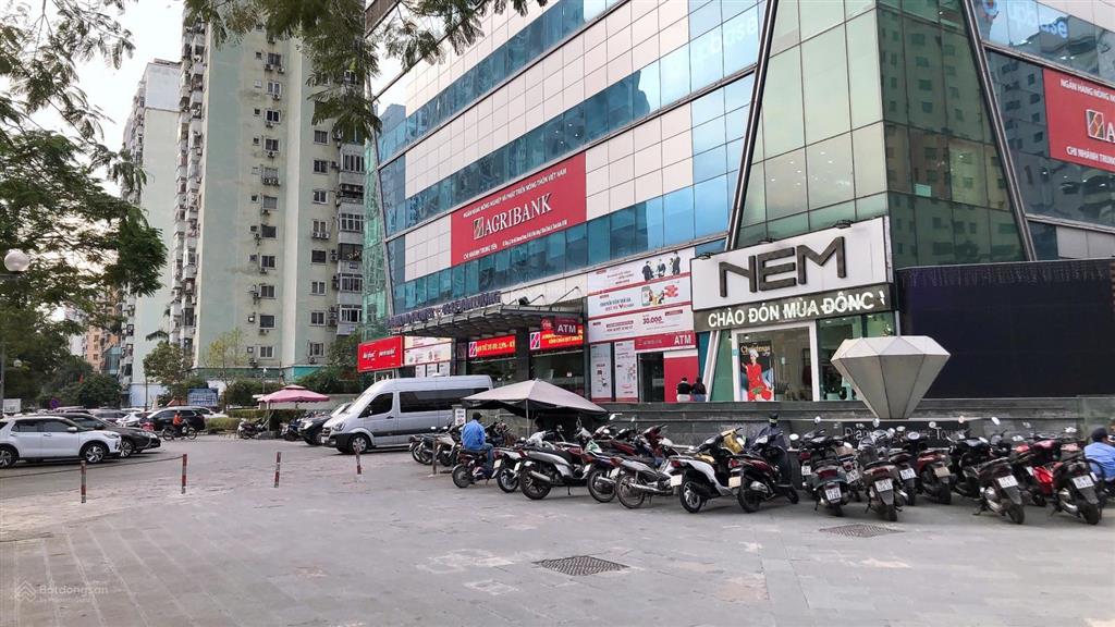 Bán shophouse mặt phố Hoàng Đạo Thúy, Lô góc 2 mặt tiền, Cho thuê 212 triệu/tháng