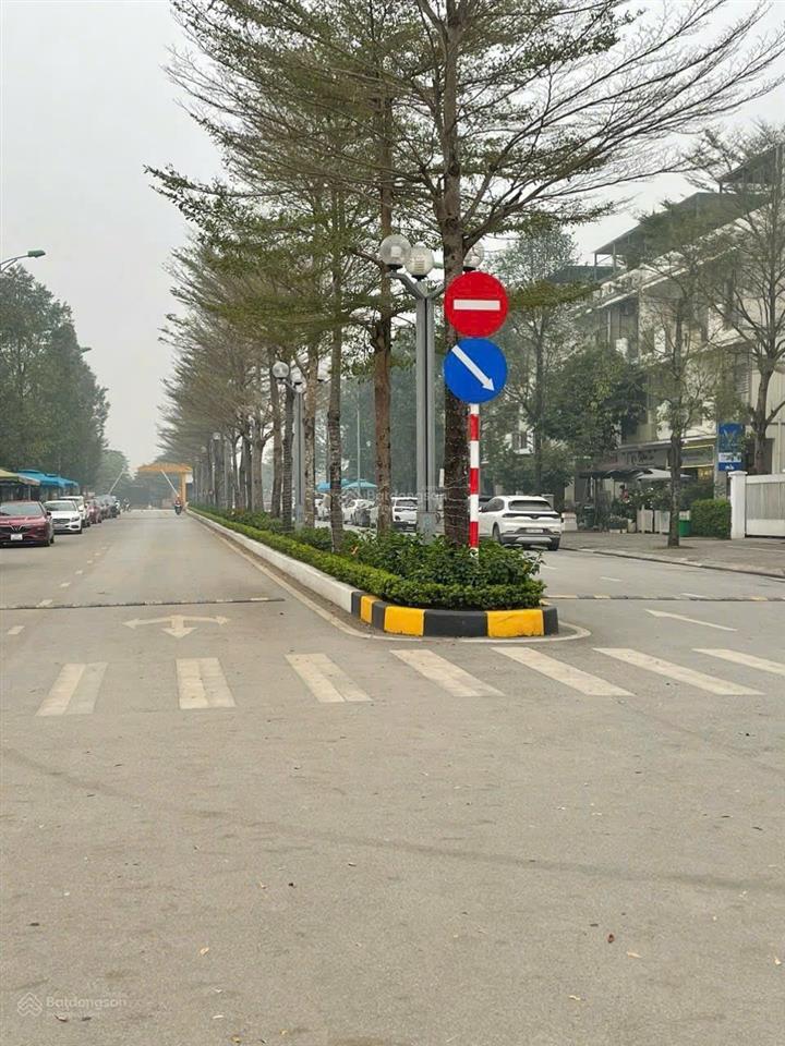 Chính chủ gửi bán căn shophouse lõi trung tâm giá cạnh tranh hiện tại ở vinhomes thăng long