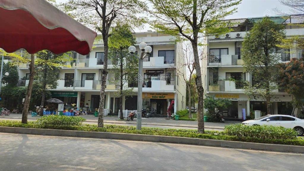 Chính chủ gửi bán căn shophouse lõi trung tâm giá cạnh tranh hiện tại ở vinhomes thăng long