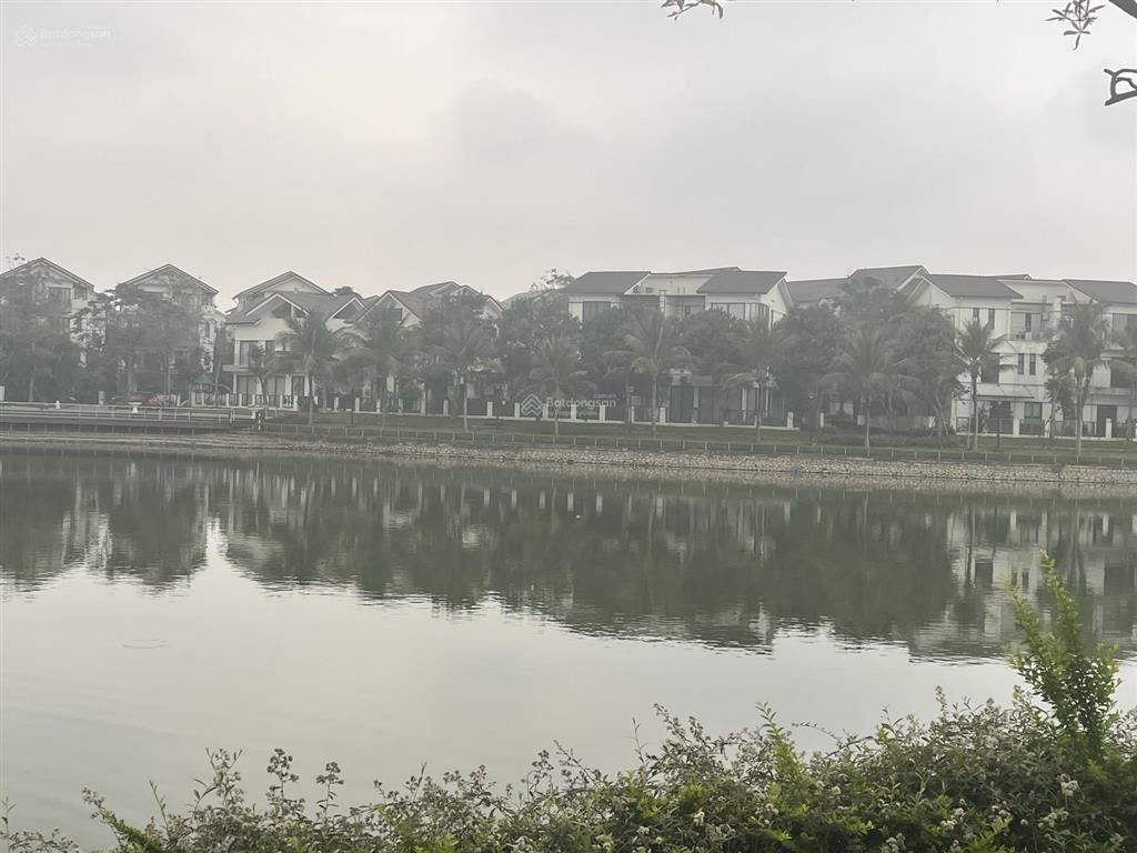 Cần bán bt góc dãy bên trong của hồ, trục chính an vượng, giá đầu tư tại vista lago