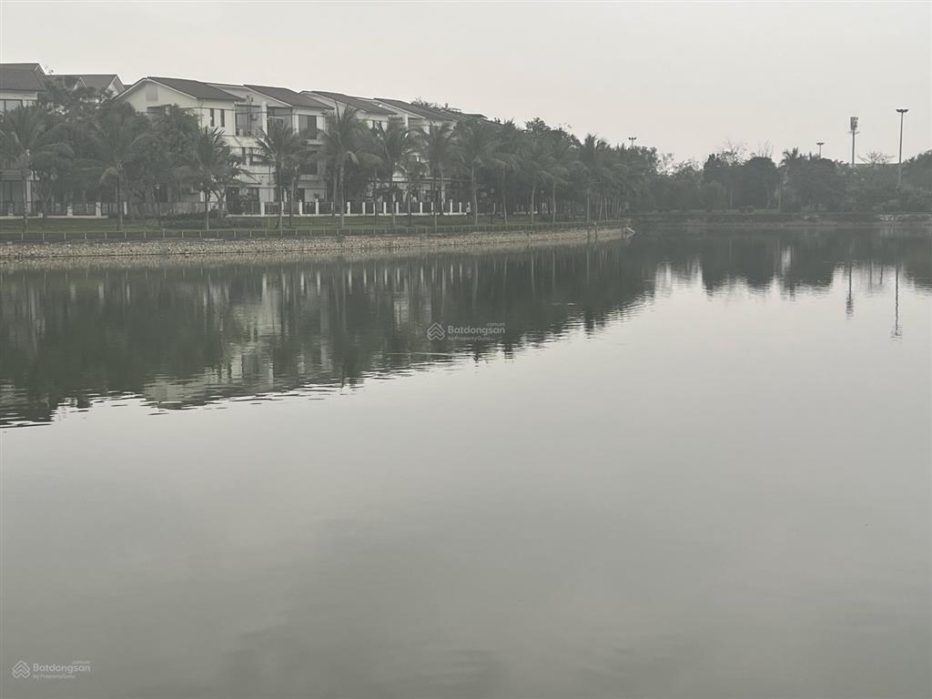 Cần bán bt góc dãy bên trong của hồ, trục chính an vượng, giá đầu tư tại vista lago