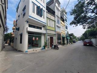 Bán nhà 6 tầng thang máy lô góc vân côn (quyết tiến) , dt 36m2, hướng đông, cách đ/lộ tl 80m