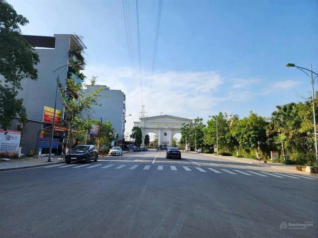 Bán đất dịch vụ thị trấn trạm trôi sát ql32