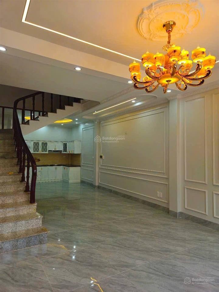 Chính chủ bán nhà 5 tầng khu phân lô cạnh đường 3,5 và quốc lộ 32 lai xá, hoài đức