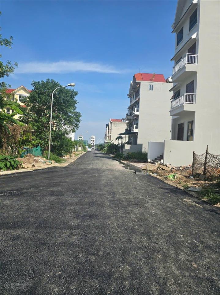 Bán đất cạnh đường 32 xã hoài đức hà nội