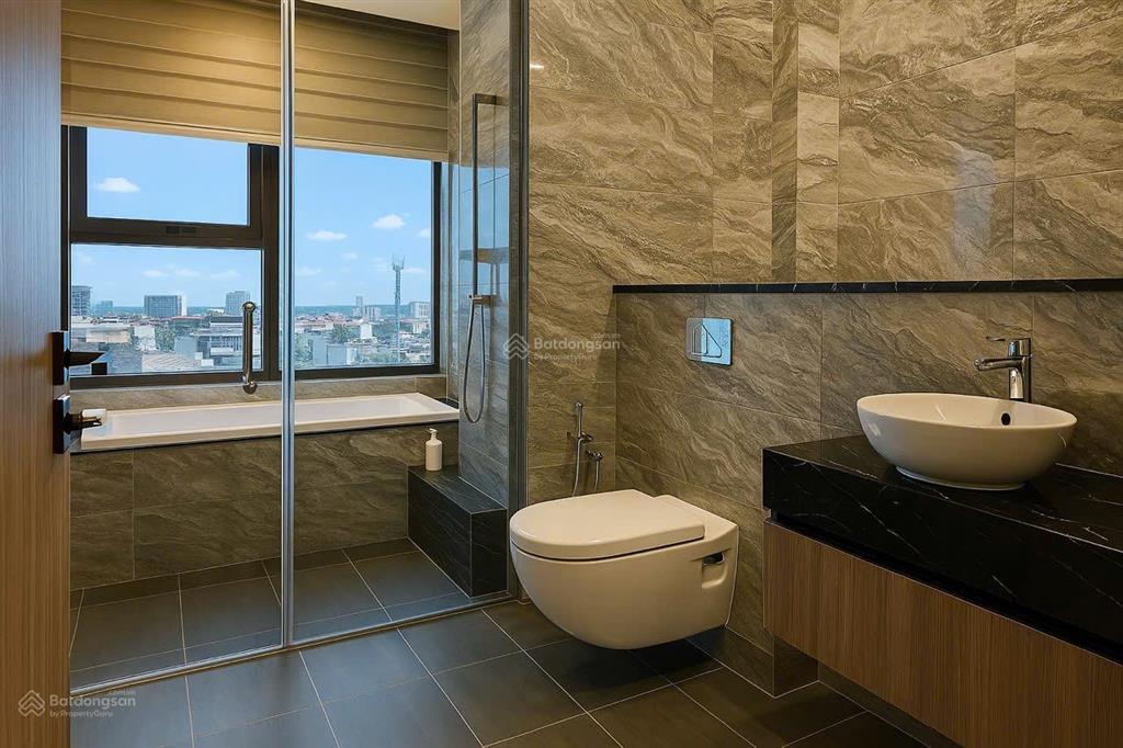 Chính chủ bán căn góc 180m2, 4 pn chung cư heritage westlake, mặt hồ tây.  0948 298 ***