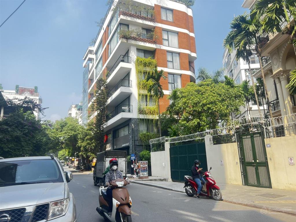 Cho thuê biệt thự 400m2 phố tô ngọc vân, tây hồ ở hoặc kinh doanh, sân vườn rộng.  0948 298 ***