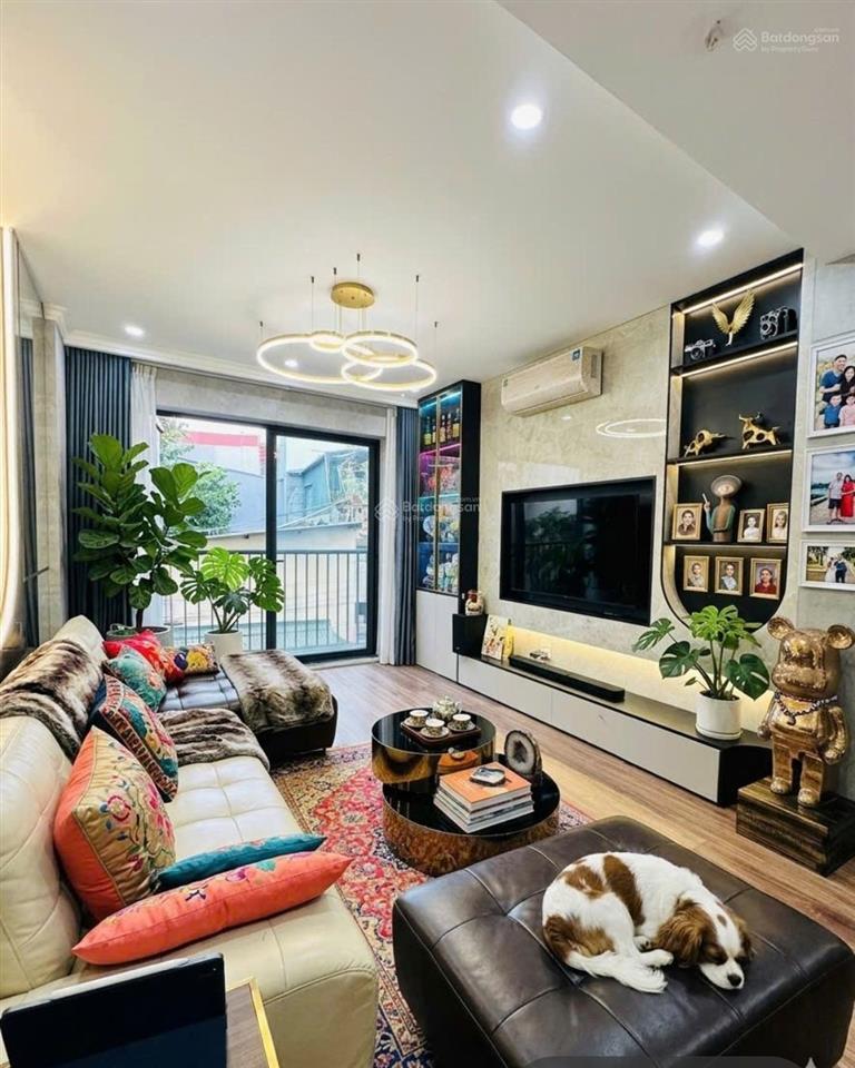 Bán nhà ngọc thụy 38 m x 6 tầng thang máy ô tô tránh. 11,8 tỷ