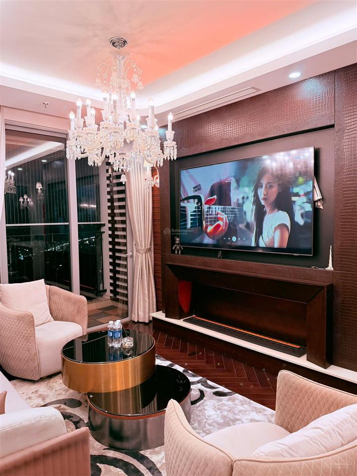 Bán căn 4pn 136m2 hàng hiếm tại trung tâm toà park times city giá 17,8 tỷ  0963 811 ***
