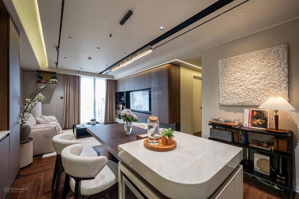 Chính chủ cần bán nhanh căn hộ 2n 2vs 75m tại times city. thuộc tòa nhiều tiện tích nhất times city