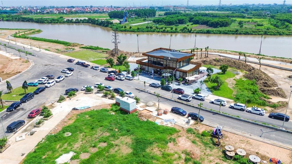 Bán biệt thự song lập 150m2 hướng đông nam view hồ đầm vân trì, mặt tiền 10m, đường rộng 13,5m