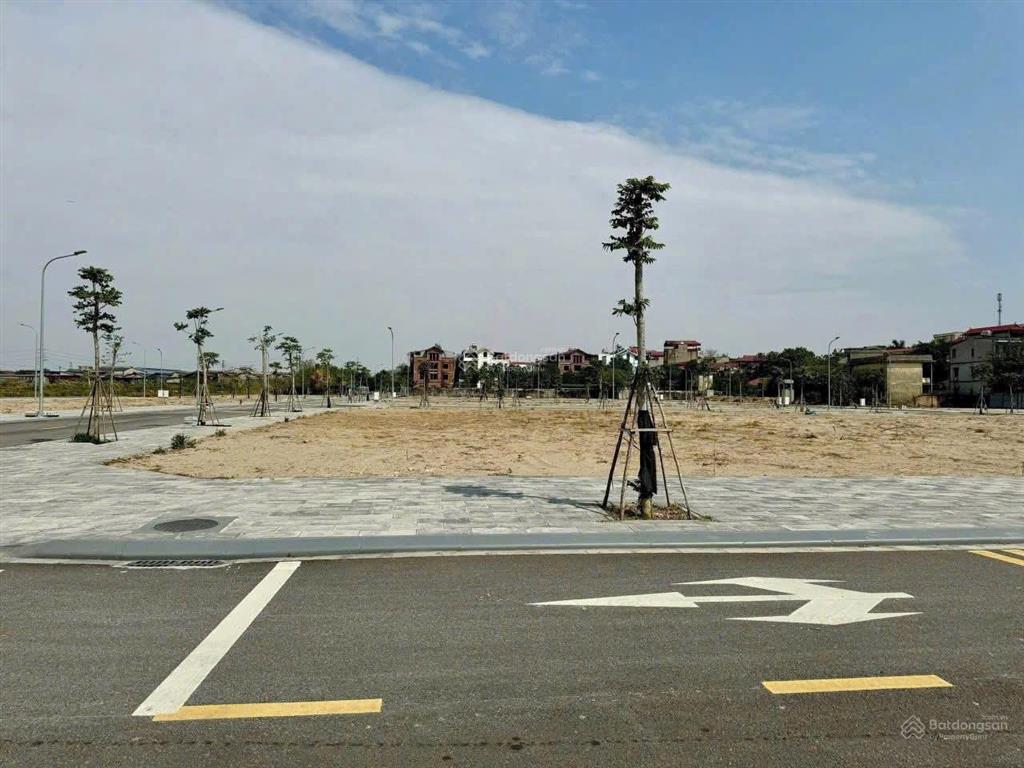 Chính chủ bán 90m2 đất sổ đỏ từ sơn, đường 10m, cách tt long biên 8km