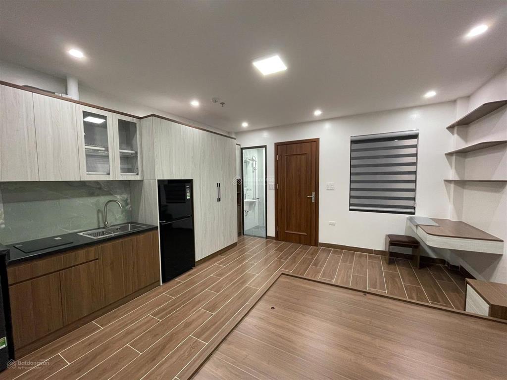 Cho thuê căn hộ mini 20m2, full đồ nội thất ngay phố cổ ngọc lâm, giá 4tr/th. cách cầu cd 1km