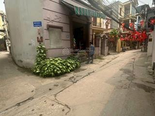 Bán đất định công phù hợp xây căn hộ dịch vụ hoặc nhà ở diện tích phù hợp 66/69m, mặt tiền rộng 7m