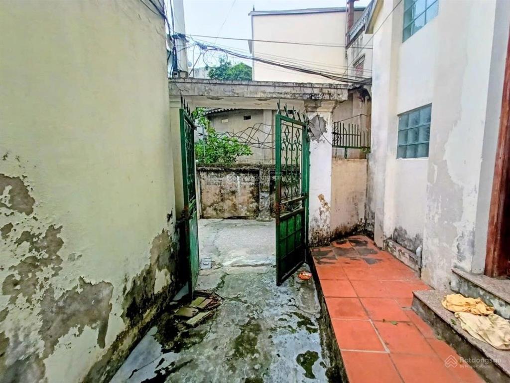 Bán đất định công phù hợp xây căn hộ dịch vụ hoặc nhà ở diện tích phù hợp 66/69m, mặt tiền rộng 7m