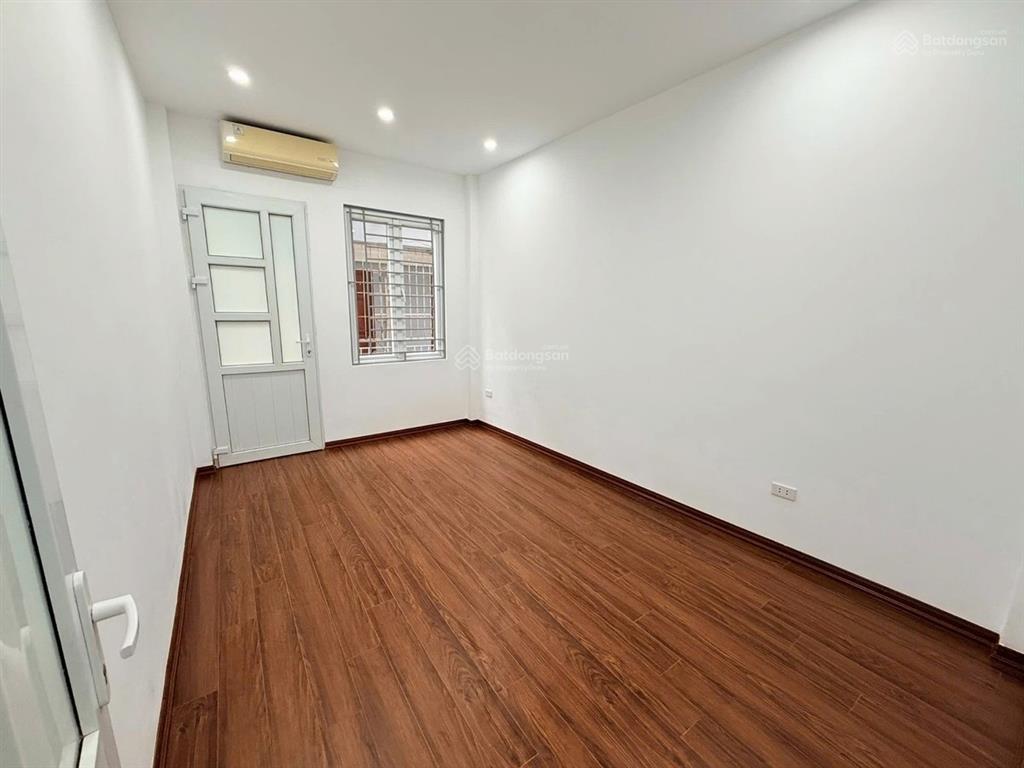 Siêu phẩm định công thượng ô tô vào nhà 43m x 5 tầng nội thất cơ bản 1 nhà ra phố giá tốt 11.5 tỷ