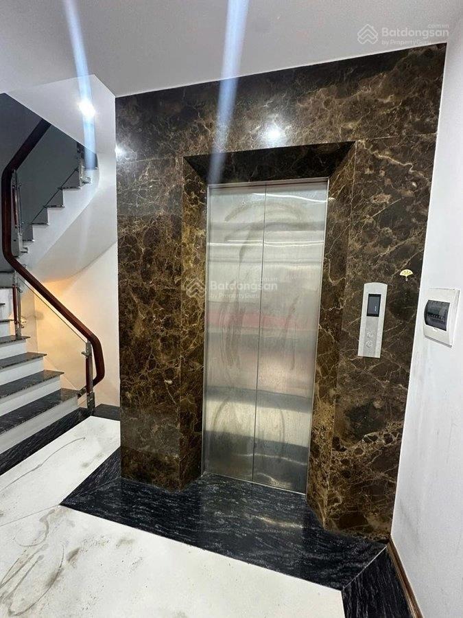 Siêu phẩm hoàng văn thái  thanh xuân biệt thự phố 6 tầng thang máy gara ô tô mặt tiền 6.7m