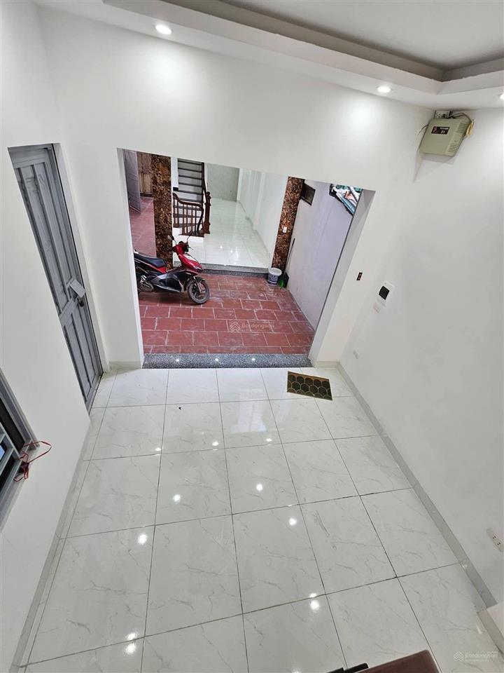 Bán nhà ngọc hồi hoàng liệt hoàng mai hà nội 46m x 5 tầng giá 7.6ty  0972 253 ***