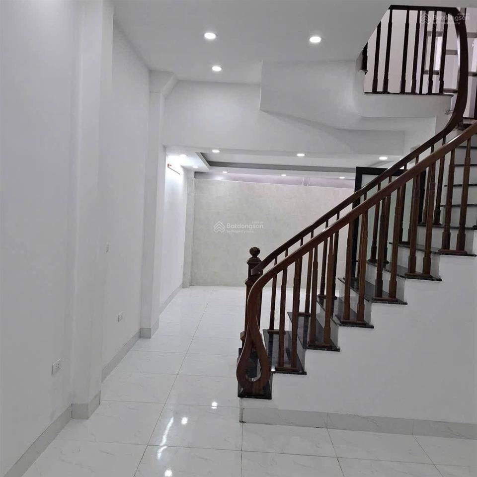 Bán nhà ngọc hồi hoàng liệt hoàng mai hà nội 46m x 5 tầng giá 7.6ty  0972 253 ***