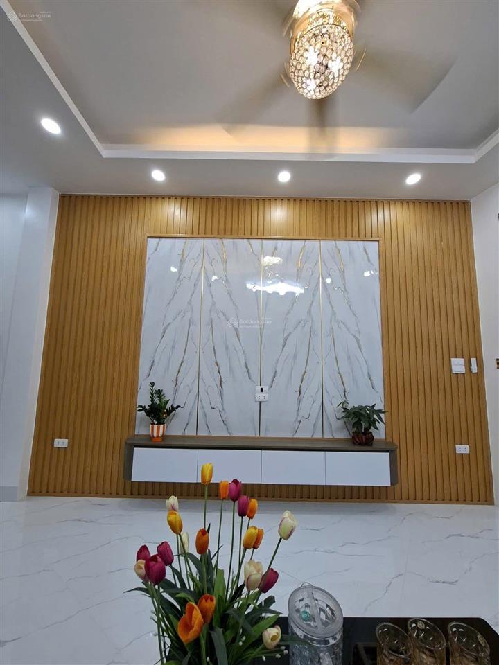 Bán nhà ngọc hồi hoàng liệt hoàng mai hà nội 46m x 5 tầng giá 7.6ty  0972 253 ***