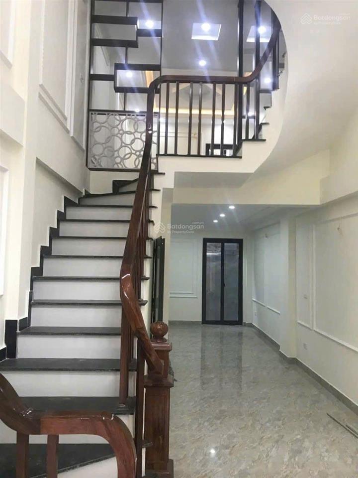 Bán nhà mới xây lập độc ở đại áng giáp lạc thị ngọc hồi 55m2 x 4 tầng. giá 6.8 tỷ ô tô vào nhà