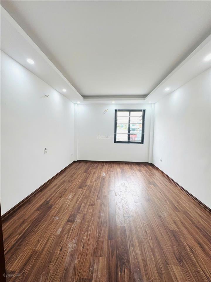 Bán nhà mới xây lập độc ở đại áng giáp lạc thị ngọc hồi 55m2 x 4 tầng. giá 6.8 tỷ ô tô vào nhà