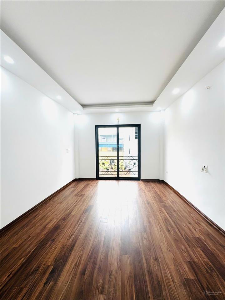 Bán nhà mới xây lập độc ở đại áng giáp lạc thị ngọc hồi 55m2 x 4 tầng. giá 6.8 tỷ ô tô vào nhà