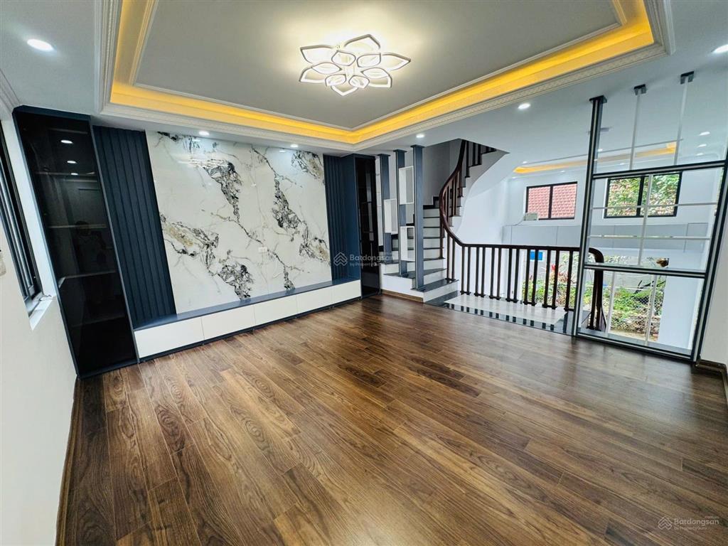 Bán gấp nhà đẹp, 5 phòng, 3wc, 65m2 tại tả thanh oai, đại thanh giá 5,7 tỷ  0983 860 ***