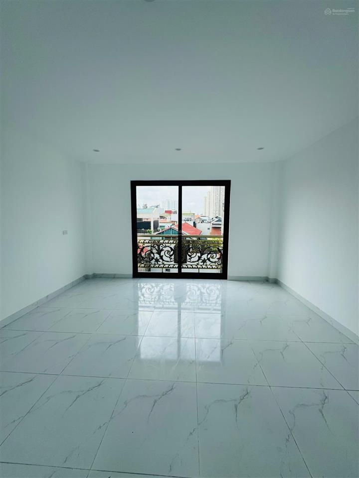 Bán gấp nhà đẹp, 5 phòng, 3wc, 65m2 tại tả thanh oai, đại thanh giá 5,7 tỷ  0983 860 ***