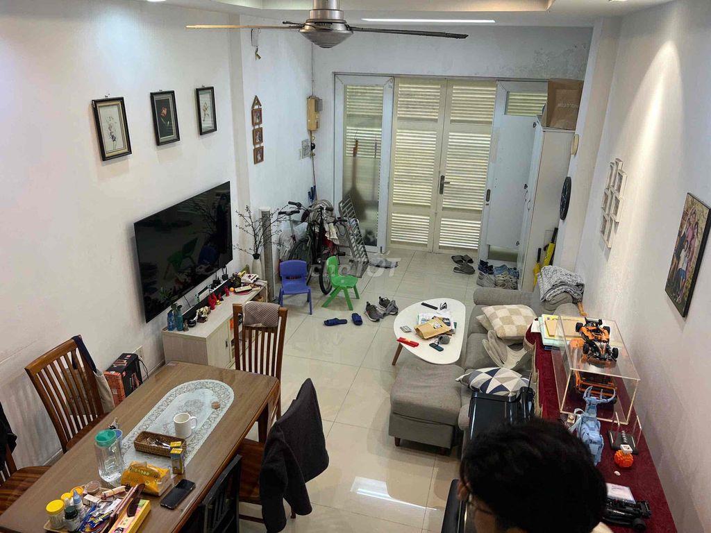 Tôi cần bán nhà hẻm 5m xe hơi đường Nguyễn Cảnh Chân Quận 1