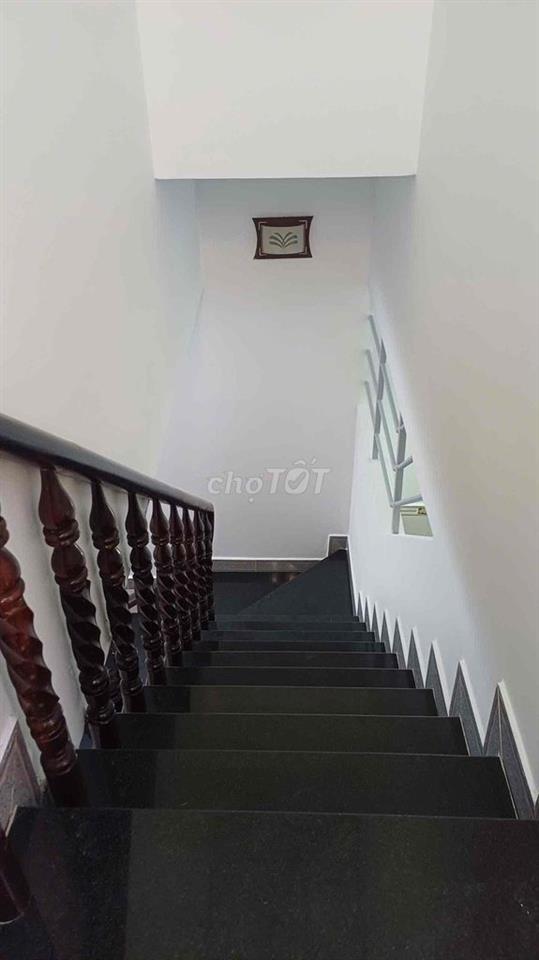 Cho thuê nhà nguyên căn hẻm xe hơi đường Thống Nhất F16 Gò Vấp