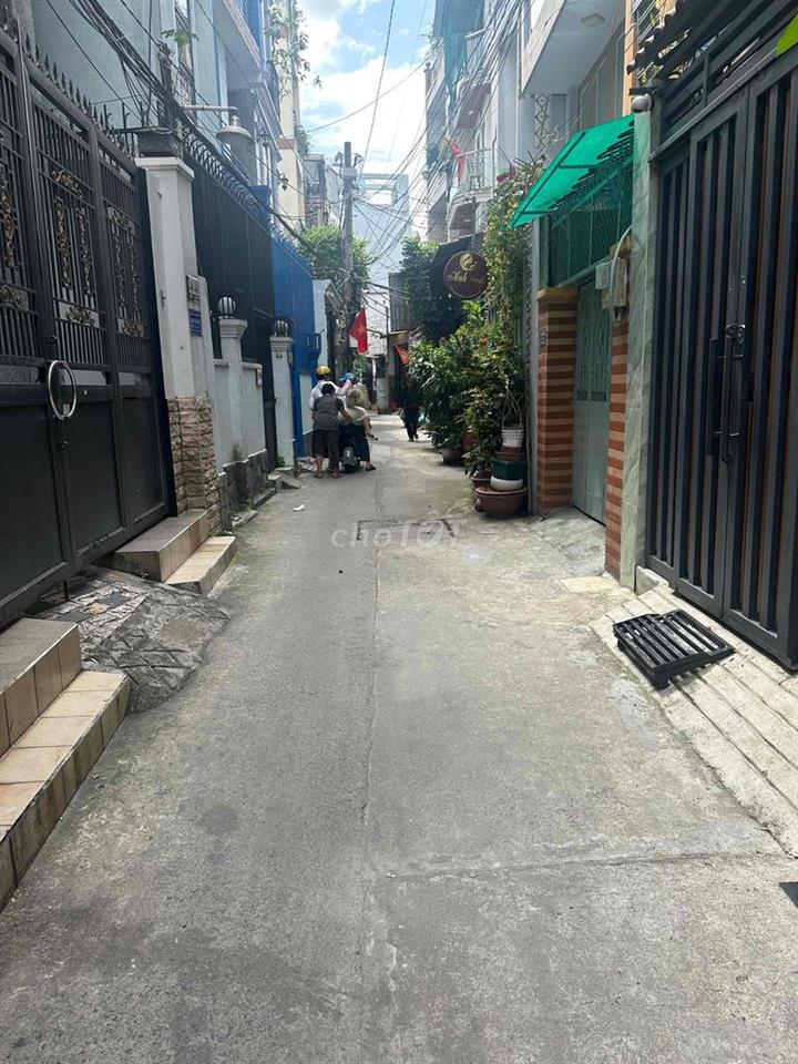 Cho thuê nhà nguyên căn hẻm 4m đường Nhiêu Tứ F7 Phú Nhuận
