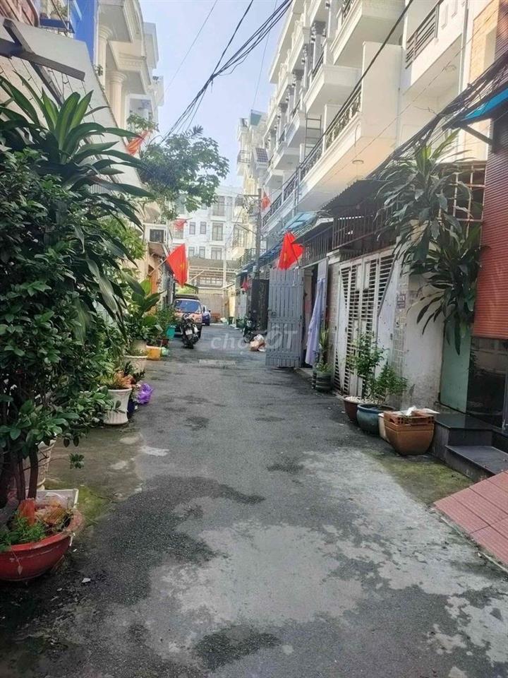 Cho thuê nhà hẻm xe hơi 5m đường 59 ngay chợ Thạch Đà F14 GV